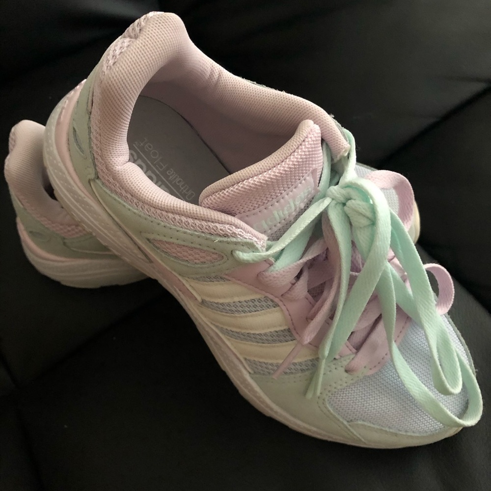 Adidas - Picture 4 of 6